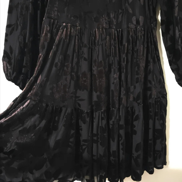 TAYLOR Long Sleeve Black Burnout Velvet Floral Empire Waist Dress, Tiered Skirt - Picture 7 of 16